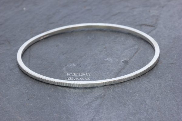 Square line hammered bangle 1wm slate Square Wire Bangle - Line Hammered