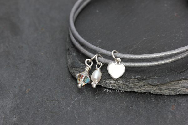 Silver heart friend detail 1024 wm Friendship bracelet: Silver Heart