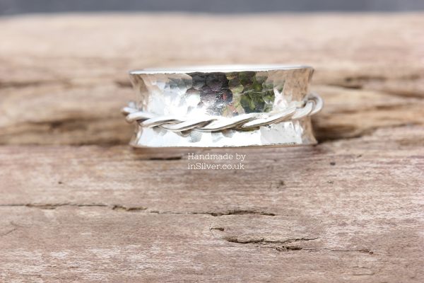 Spinner 16a wm 1024 Spinner Ring - Glitter hammered/twist band J