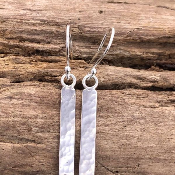 Oblong dangle earrings - Glitter hammered