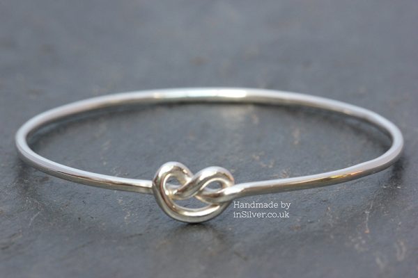 Knot Bangle 65