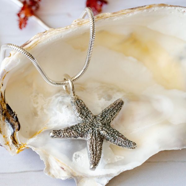 Starfish pendant with Snake chain