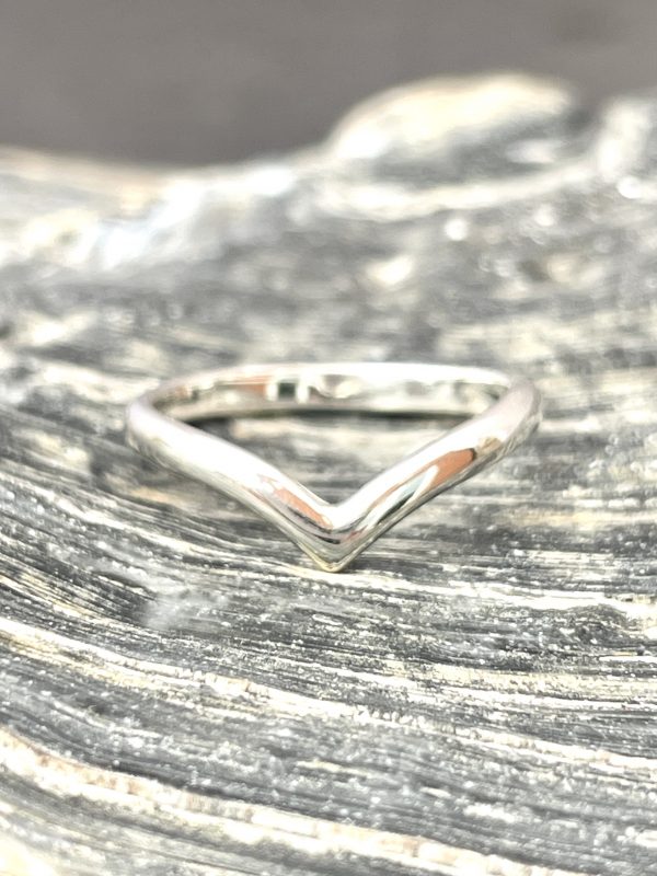 Wishbone ring