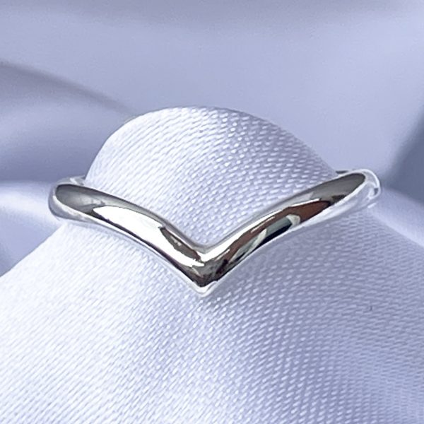 Wishbone ring