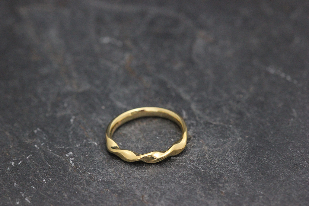 Partial Ribbon Twist Ring Gold Vermeil