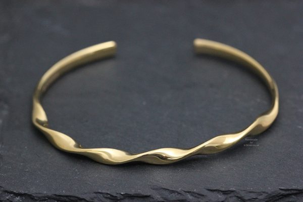 VM Ribbon Twist Torque Bangle WM 1024 Ribbon Twist Torque Bangle Gold Vermeil