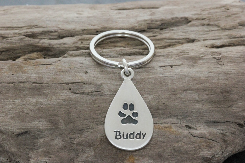 Paw print keyring