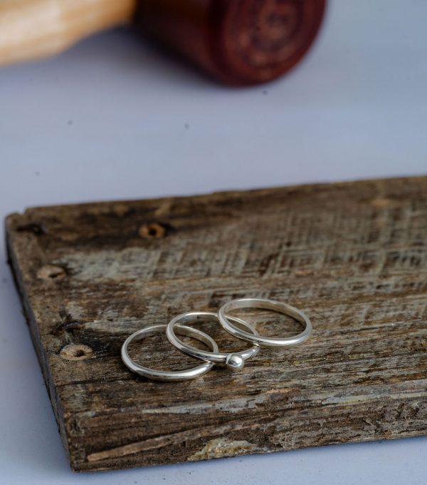 Stacking rings, pebble centrepiece option