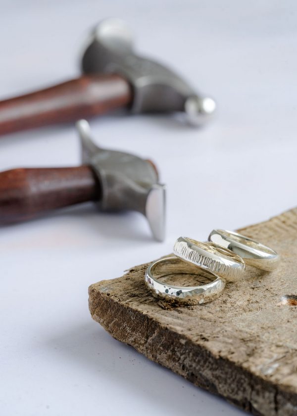 Traditional D-shape ring - wide band - workshop