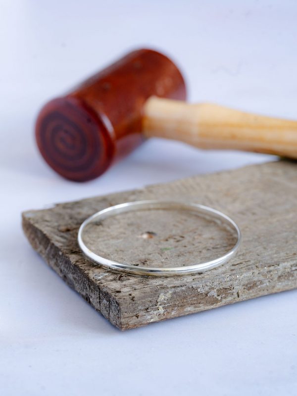 D-profile bangle, plain finish, jewellery making workshop
