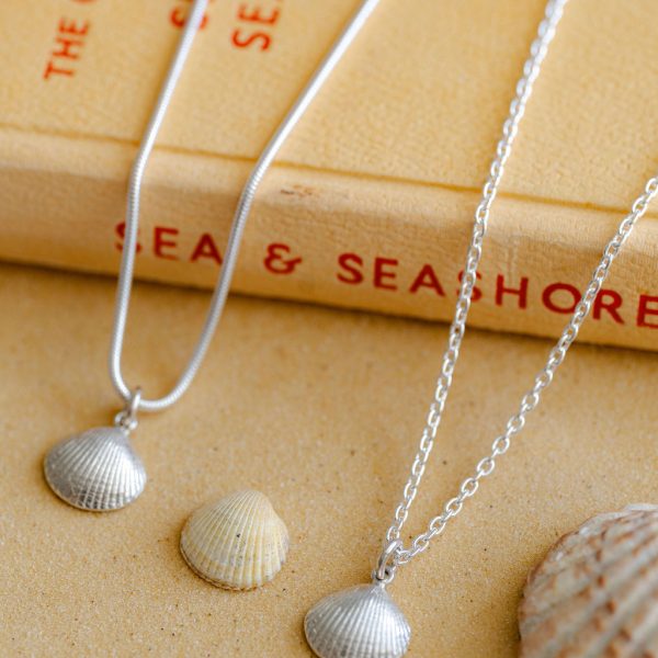 Cockle shell pendant