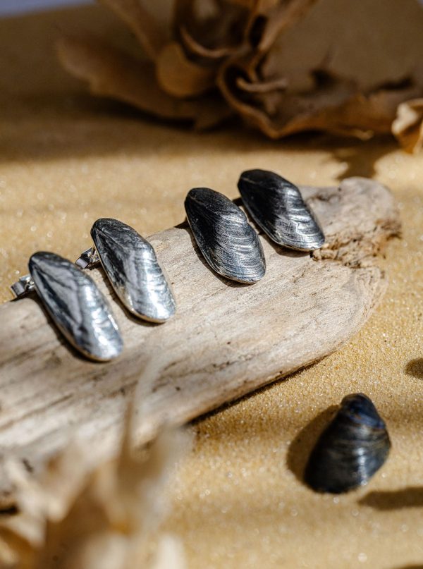 Mussel shell stud earrings