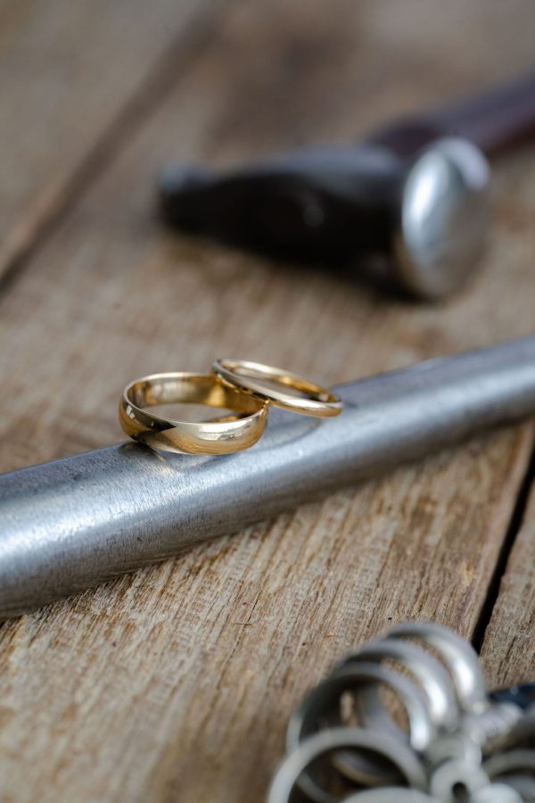 Yellow gold wedding ring workshop