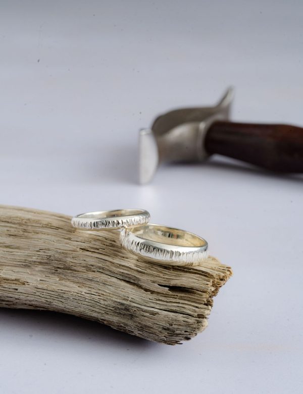 Couples line hammered ring workshop Couples line hammered ring workshop